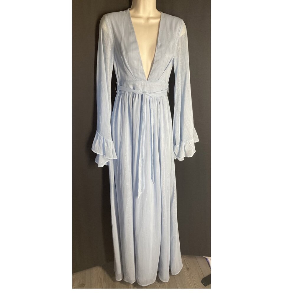 Showpo Dangerous Woman Size 2 Maxi Dress Plunge Thigh Split Flowy Light Blue NWT